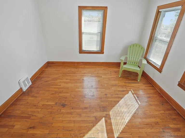 337 Garfield Ave #2 — Photo 11