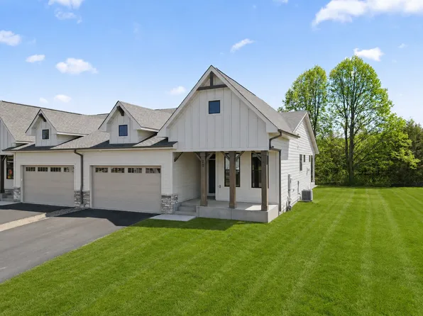20 Palomino Ct, Hudson, WI 54016