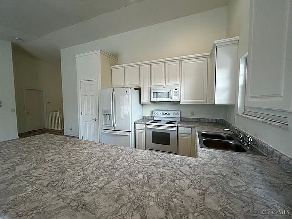 5th image of 5764 Saint James Pl #5764