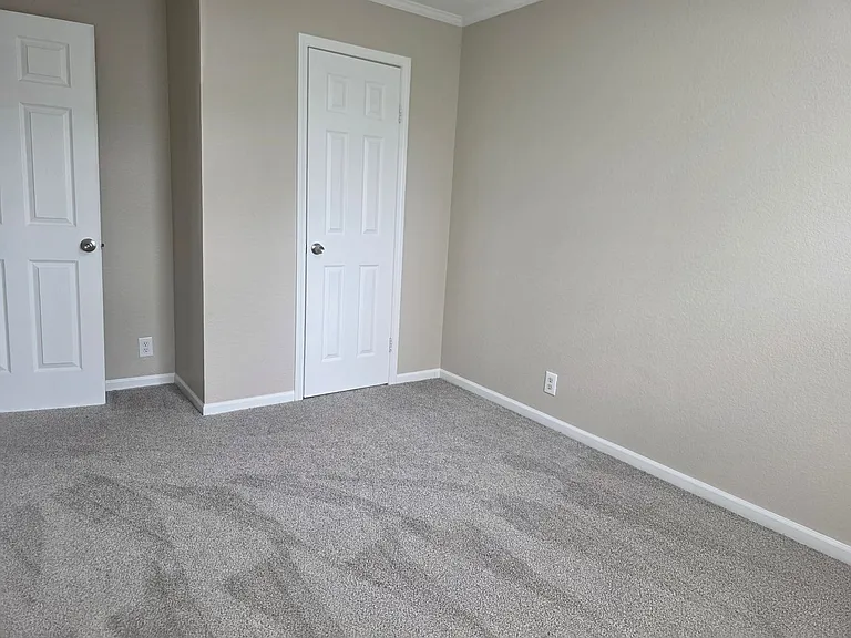 1135 S Navajo St — Photo 13