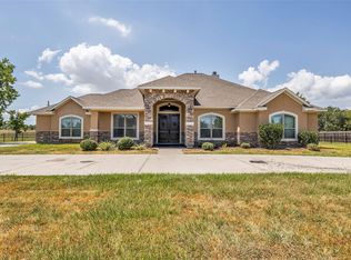8999 Water Point Dr, Beach City, TX 77523