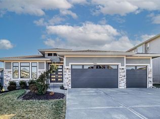 15661 W 165th Ter, Olathe, KS 66062