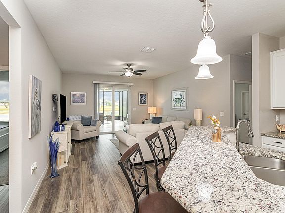 5th image of 8512 Laguna Cir
