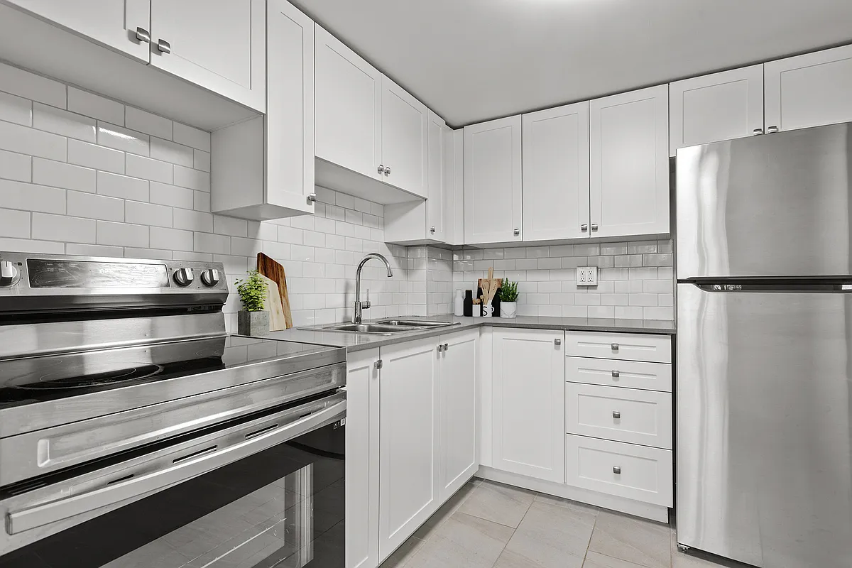 Building Photo - 1241 Kilborn Pl