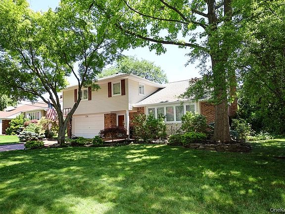 3rd image of 238 Birch Drive