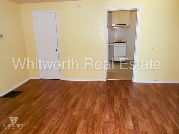 3rd image of 1416 39th Ave E #A