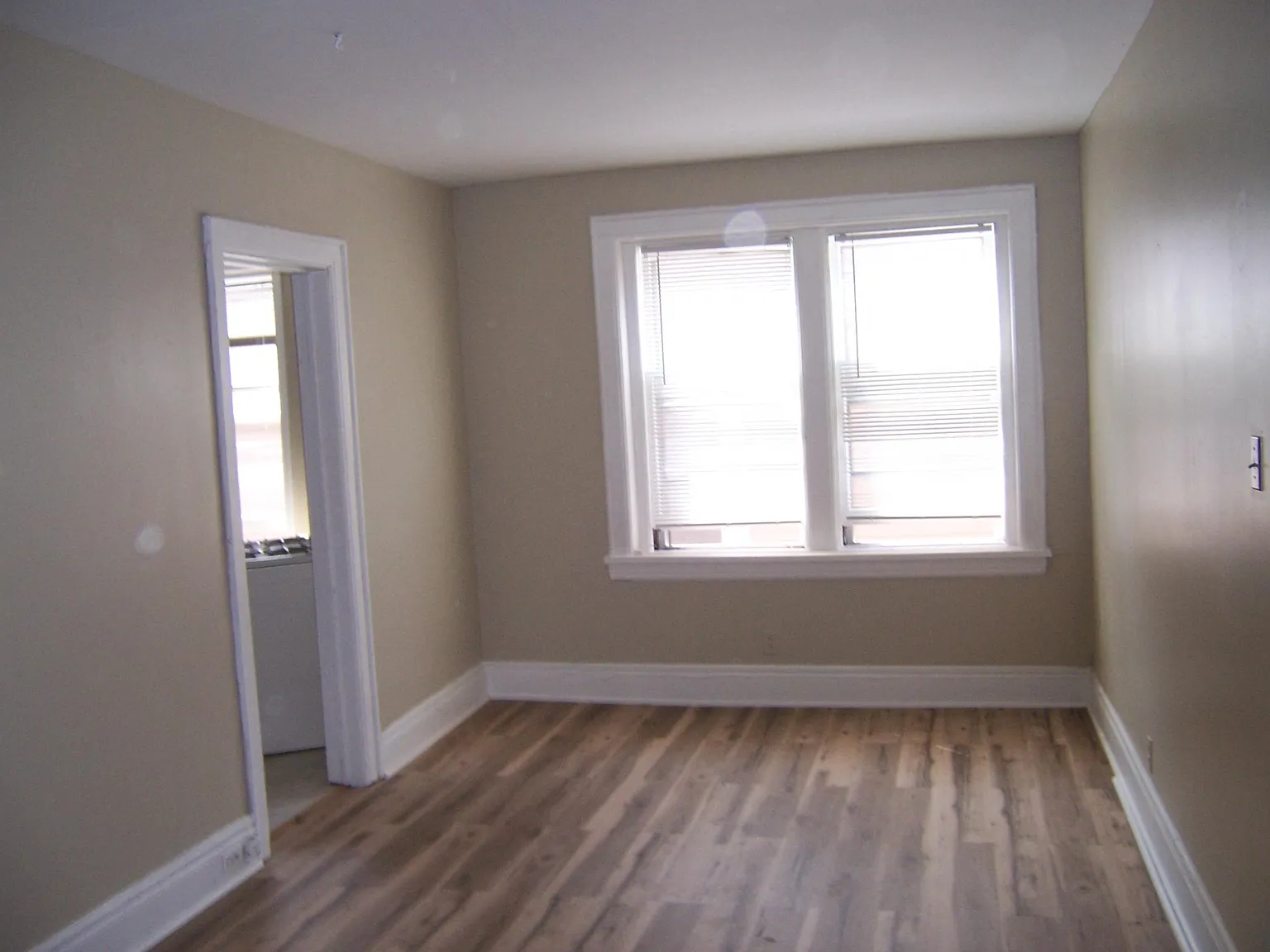 41 Lafayette Ave — Photo 2