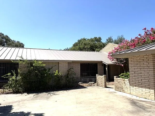 531 Fairway Ct
