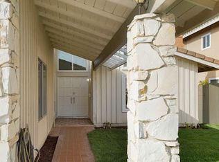 3621 Wisteria St, Seal Beach, CA 90740