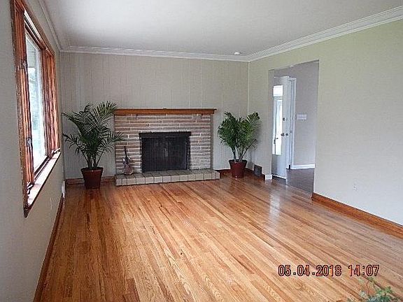 2nd image of 2140 Homewood Dr