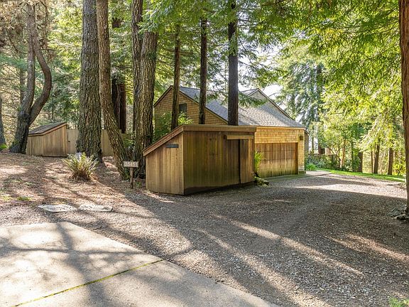 3rd image of 35451 Timber Ridge Road