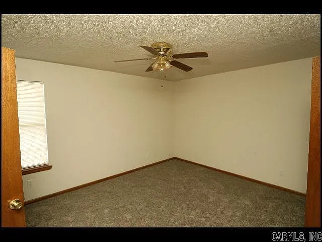 208 S Linden St #A — Photo 11