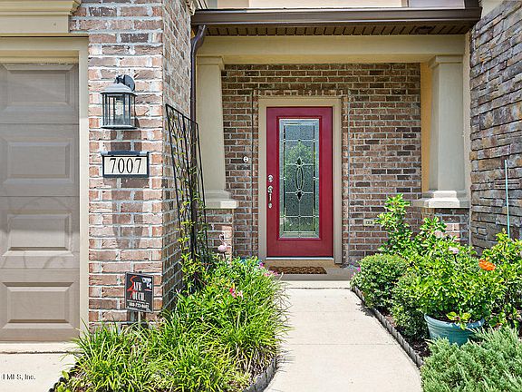 3rd image of 7007 Coldwater Dr