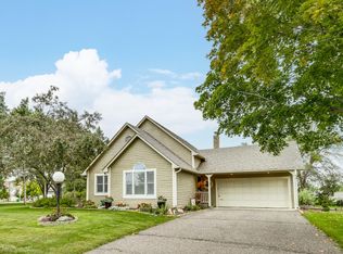 1900 Oak Glen Trl, Stillwater, MN 55082