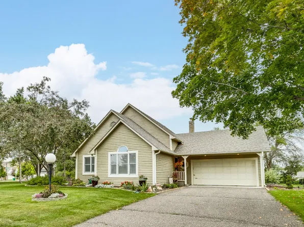 1900 Oak Glen Trl, Stillwater, MN 55082