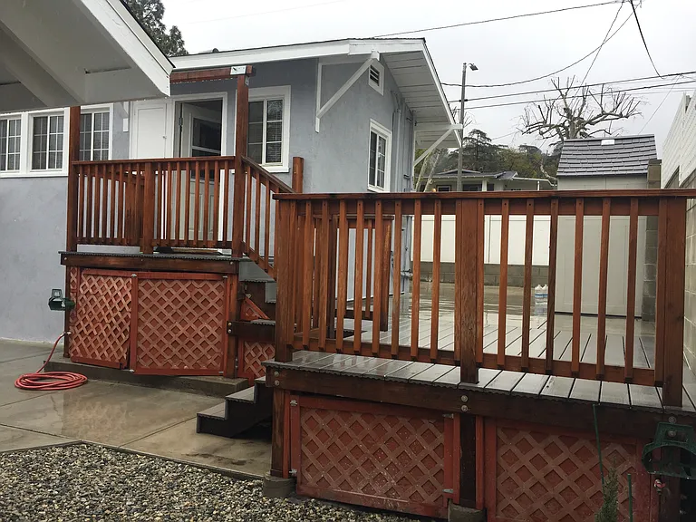 10519 Samoa Ave — Photo 13