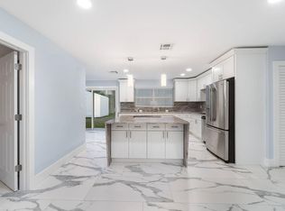 9446 Birmingham Dr, Palm Beach Gardens, FL 33410