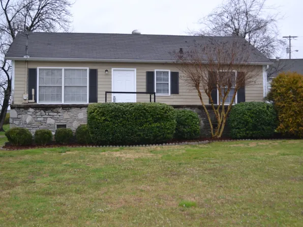 1503 Lawndale St, Fayetteville, TN 37334