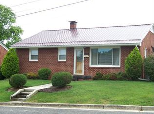 595 W North St, Wytheville, VA 24382