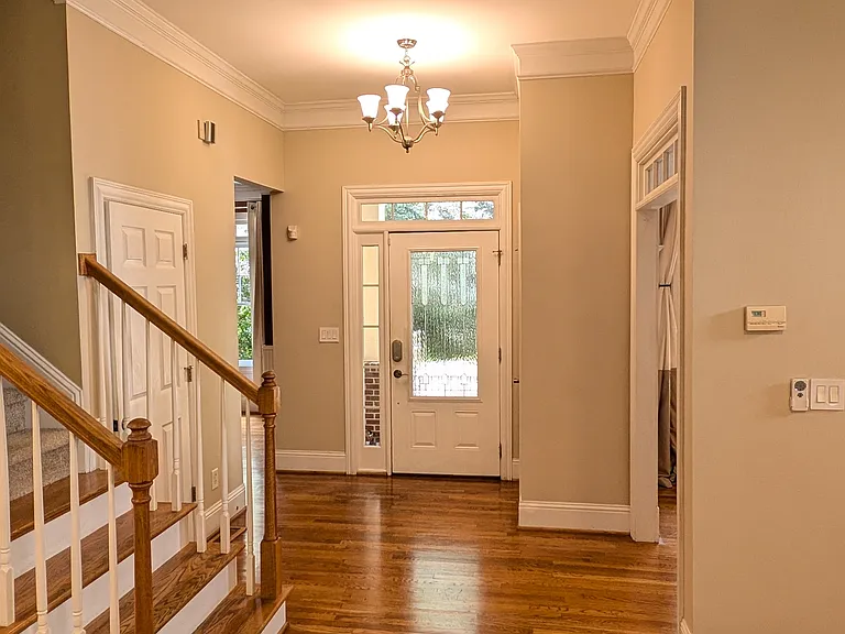 1129 Davis Cir NW — Photo 9