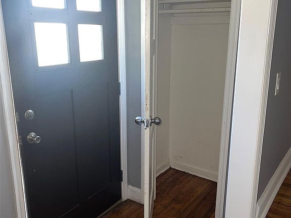 2nd image of 93 Silver St
