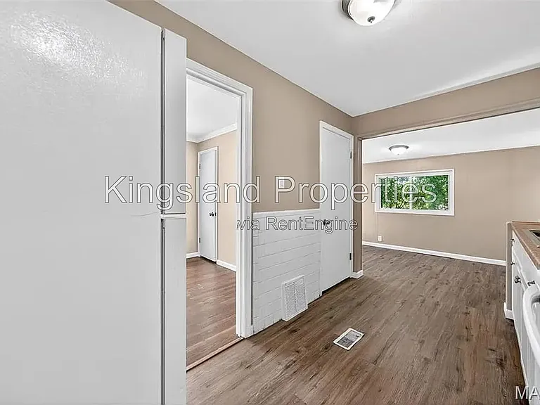 1236 Bliss Dr — Photo 6