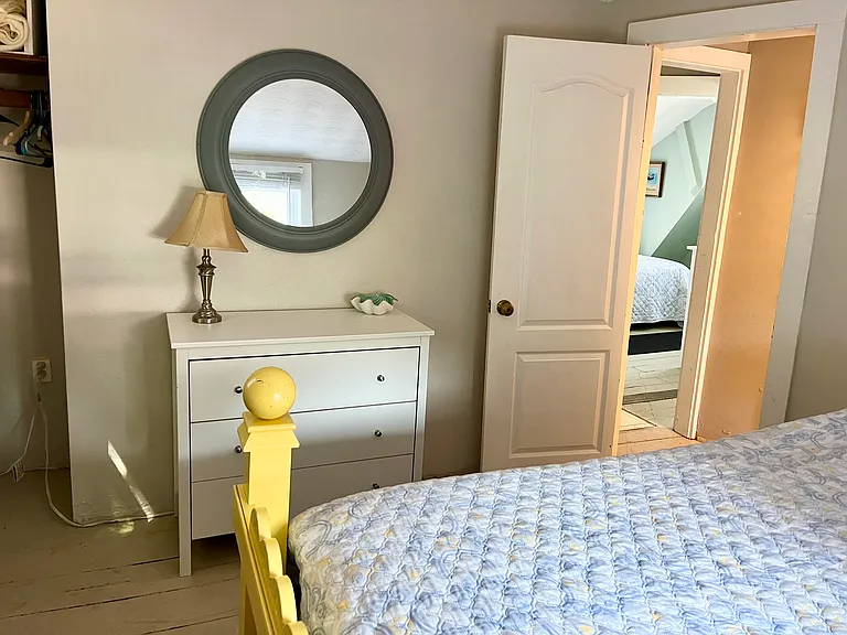 76 Silver Beach Ave — Photo 15