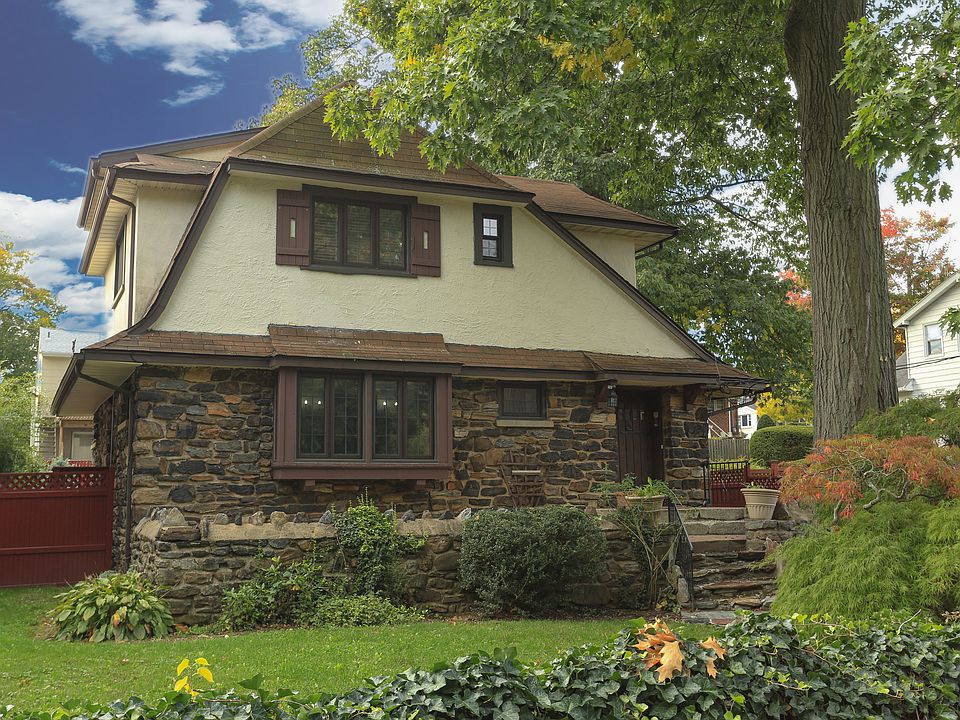 1st image of 44 Shelley Ave