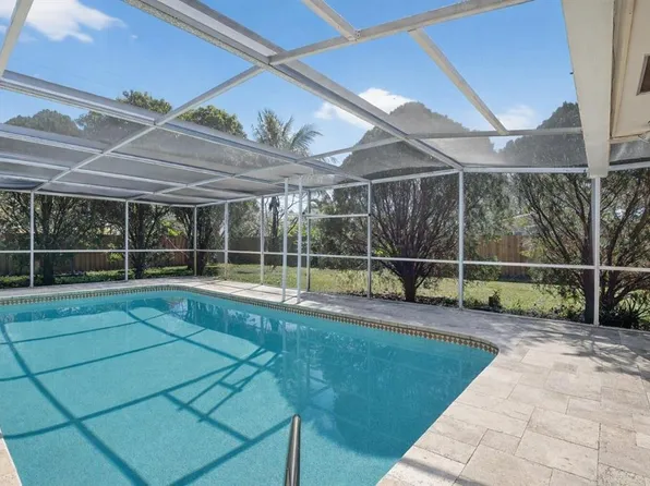 7000 Plantation Rd, Plantation, FL 33317