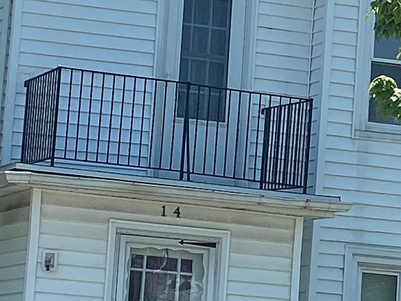 3rd image of 14 Pullman Ave