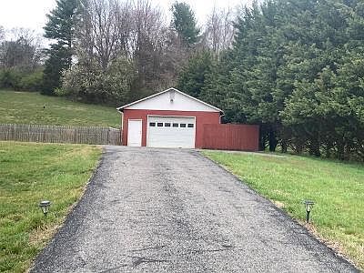 3rd image of 7559 Lee Hwy