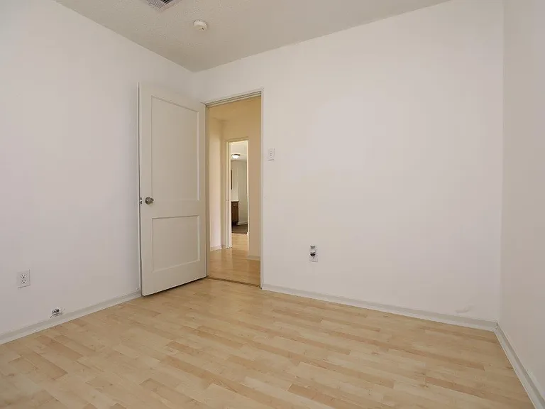 5418 Myrtlewood St — Photo 10