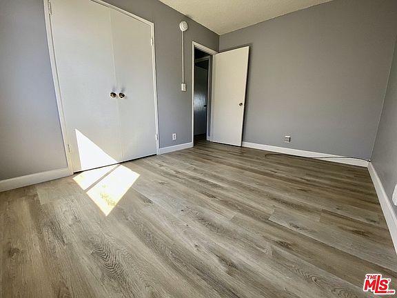 5th image of 1519 Del Amo Blvd APT 4
