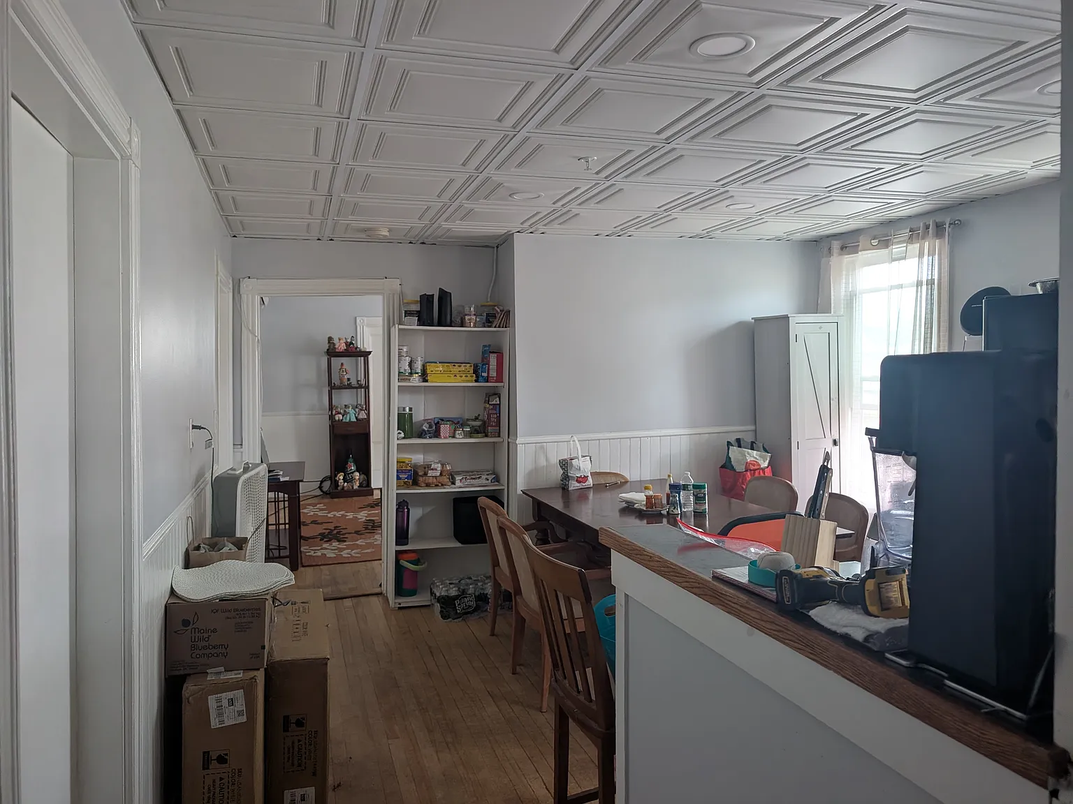 3 bed, 1300 sqft, $3,100 — Photo 2