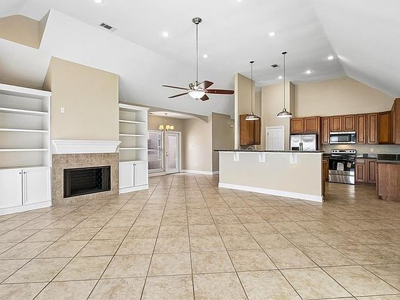 4th image of 1455 Royal Palm Dr