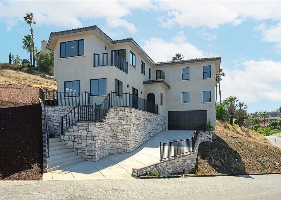 1st image of 16515 Canyon Rdg