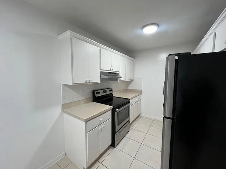 1200 S Broadway Lantana, FL 33462 — Photo 7