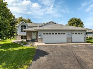 621 7th St S, Sartell, MN 56377