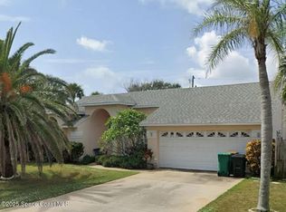 135 Richards Rd, Melbourne Beach, FL 32951