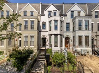 Columbia Heights, Washington, DC 20009