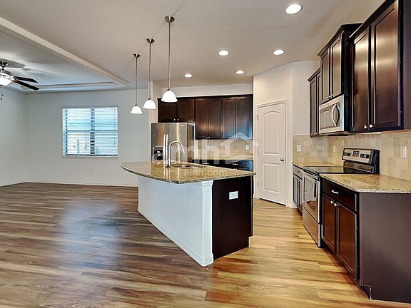 3rd image of 11912 Winterset Cove Dr