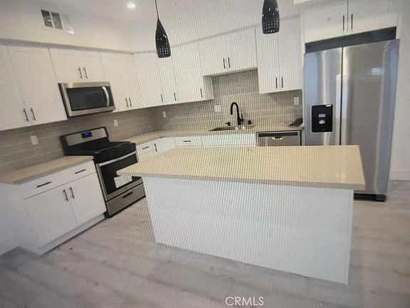 4th image of 5948 Cantaloupe Ave
