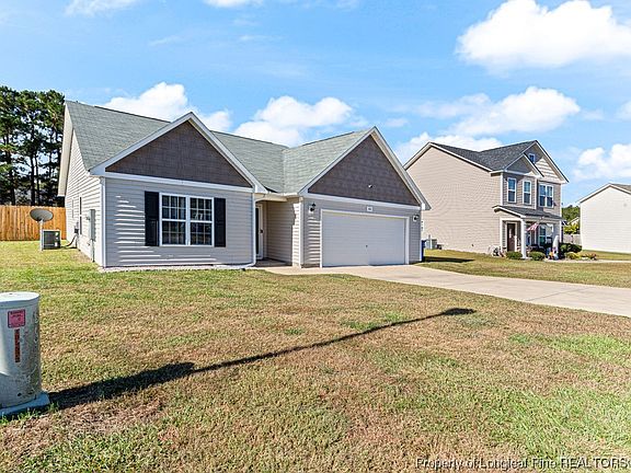 3rd image of 634 Broad Dr