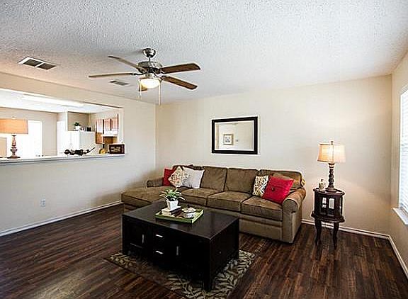 4th image of 7132 Bountiful Grove Dr