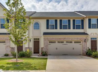 24 Irvington Dr, Greer, SC 29650