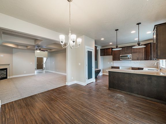 5th image of 1605 S Morningside Heights Dr