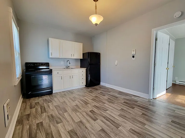 1117 W. 41st Terrace — Photo 7