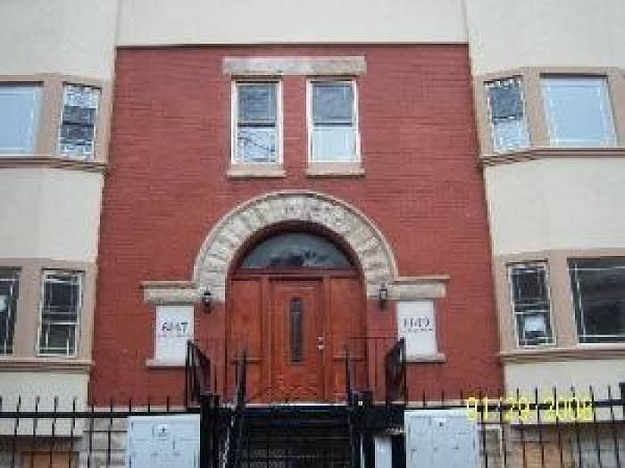 1st image of 6149 S Woodlawn Ave