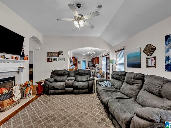 4th image of 4853 Cove Ln