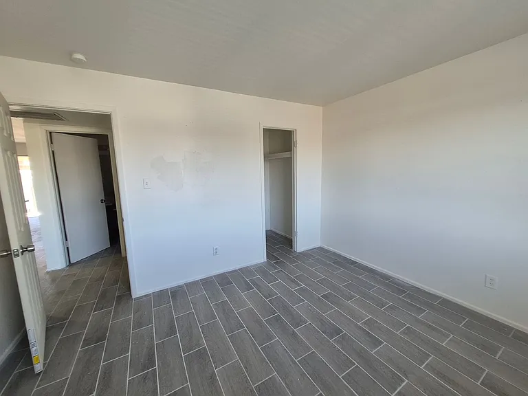 266 S 6th Ave — Photo 26